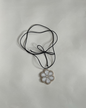 Load image into Gallery viewer, BEADED FLOWER TIE NECKLACE