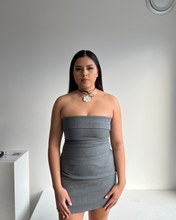 Load image into Gallery viewer, BEADED FLOWER TIE NECKLACE