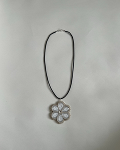 BEADED FLOWER CLASP NECKLACE